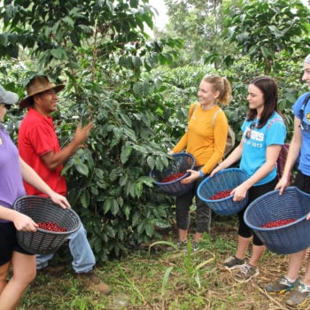 WORLD VOICE: Volunteer Abroad with Unearth the World #studyabroadbecause